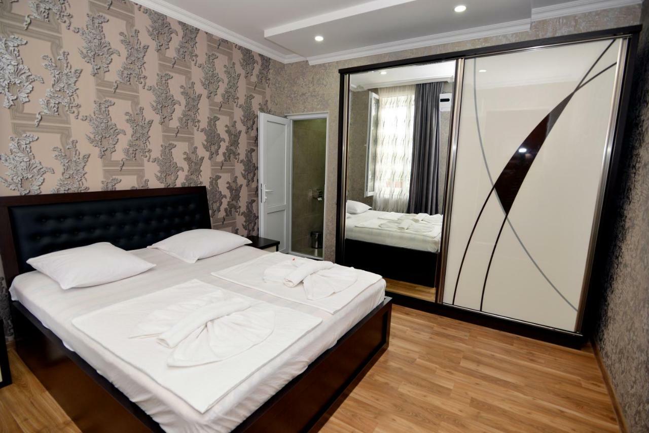 Our House Kutaisi Hotel Buitenkant foto